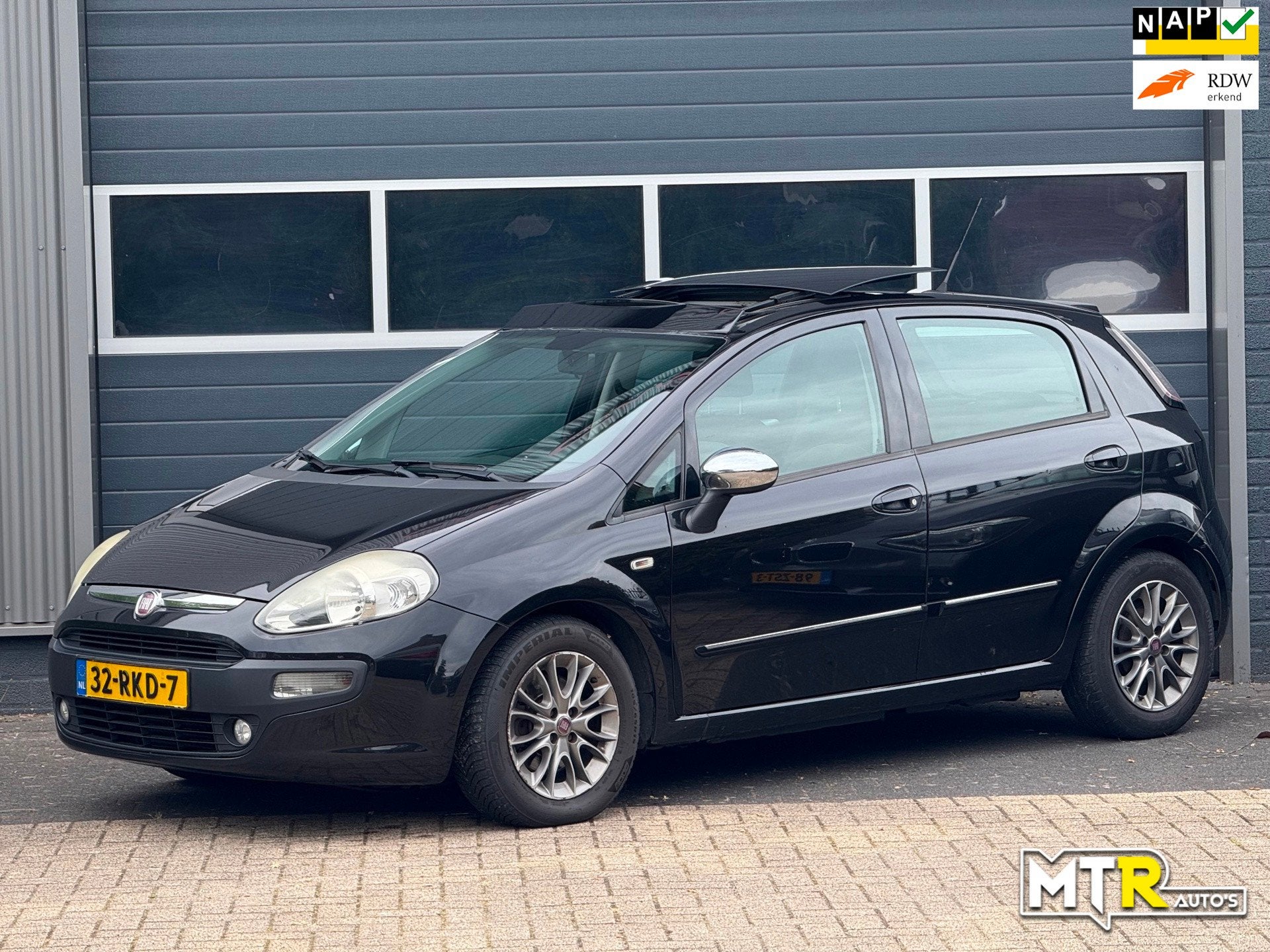 Fiat Punto Evo 1.3 M-Jet Dynamic CLIMA|PANO|NAP, Auto's, Voorwielaandrijving, Euro 5, Gebruikt, Zwart