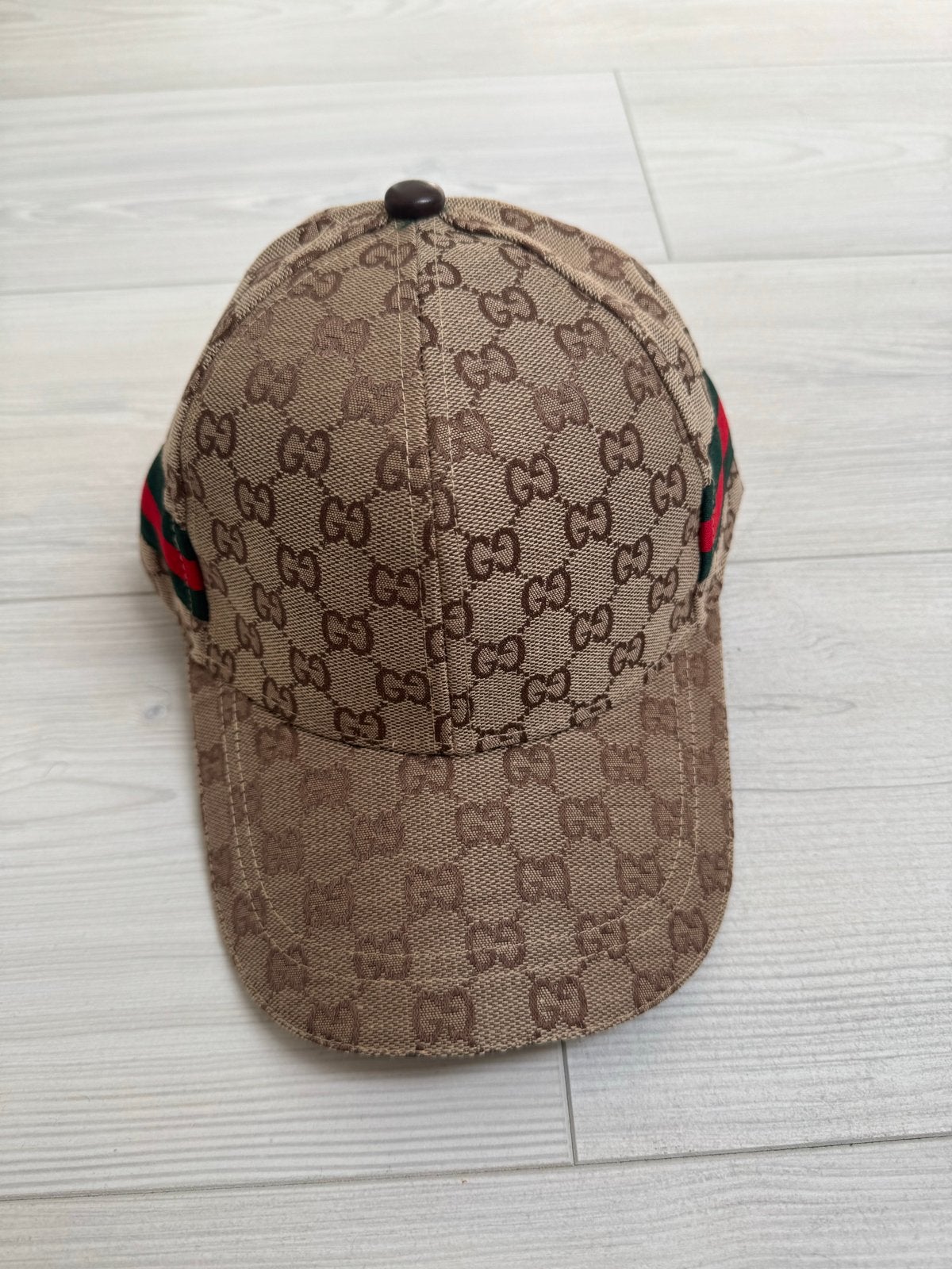 Gucci pet met GG-monogram en Web-streep, Kleding | Dames, Ophalen of Verzenden, Zo goed als nieuw, One size fits all, Pet