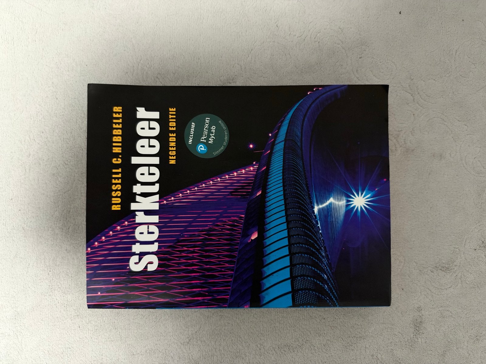 Sterkteleer - Russell C. Hibbeler (9e druk), Boeken, Ophalen of Verzenden, Beta, Zo goed als nieuw, HBO