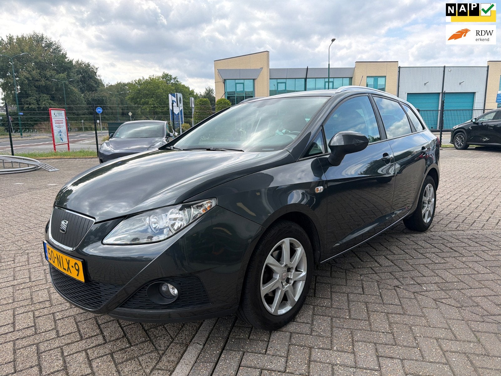 Seat Ibiza ST 1.2 TDI ÃIRCO KOUD/RIJDT NIEUW/PDC/1e EIGENAA, Voorwielaandrijving, Stof, Gebruikt, Zwart