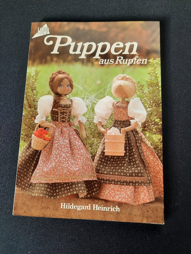 Puppen aus Rupfen, Overige thema's, Textiel, Ophalen of Verzenden, Zo goed als nieuw