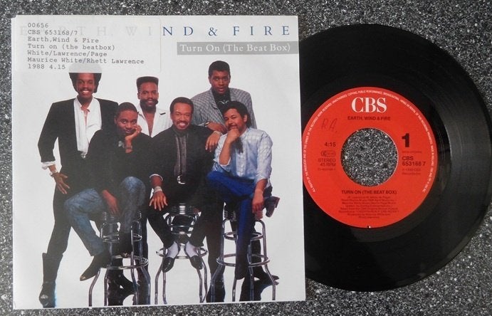 Earth, Wind & Fire - turn on (the beat box) (vanaf € 1,50), Ophalen of Verzenden, Zo goed als nieuw, 7 inch, Pop