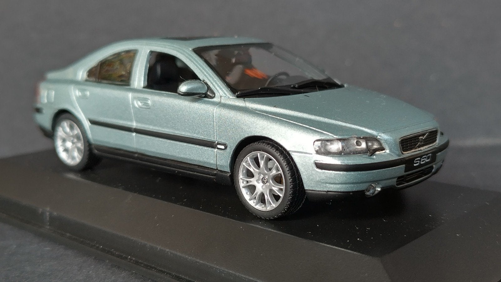 Volvo S60 polartic Blue 1:43 Minichamps Pol, Auto, Verzenden, ., Nieuw