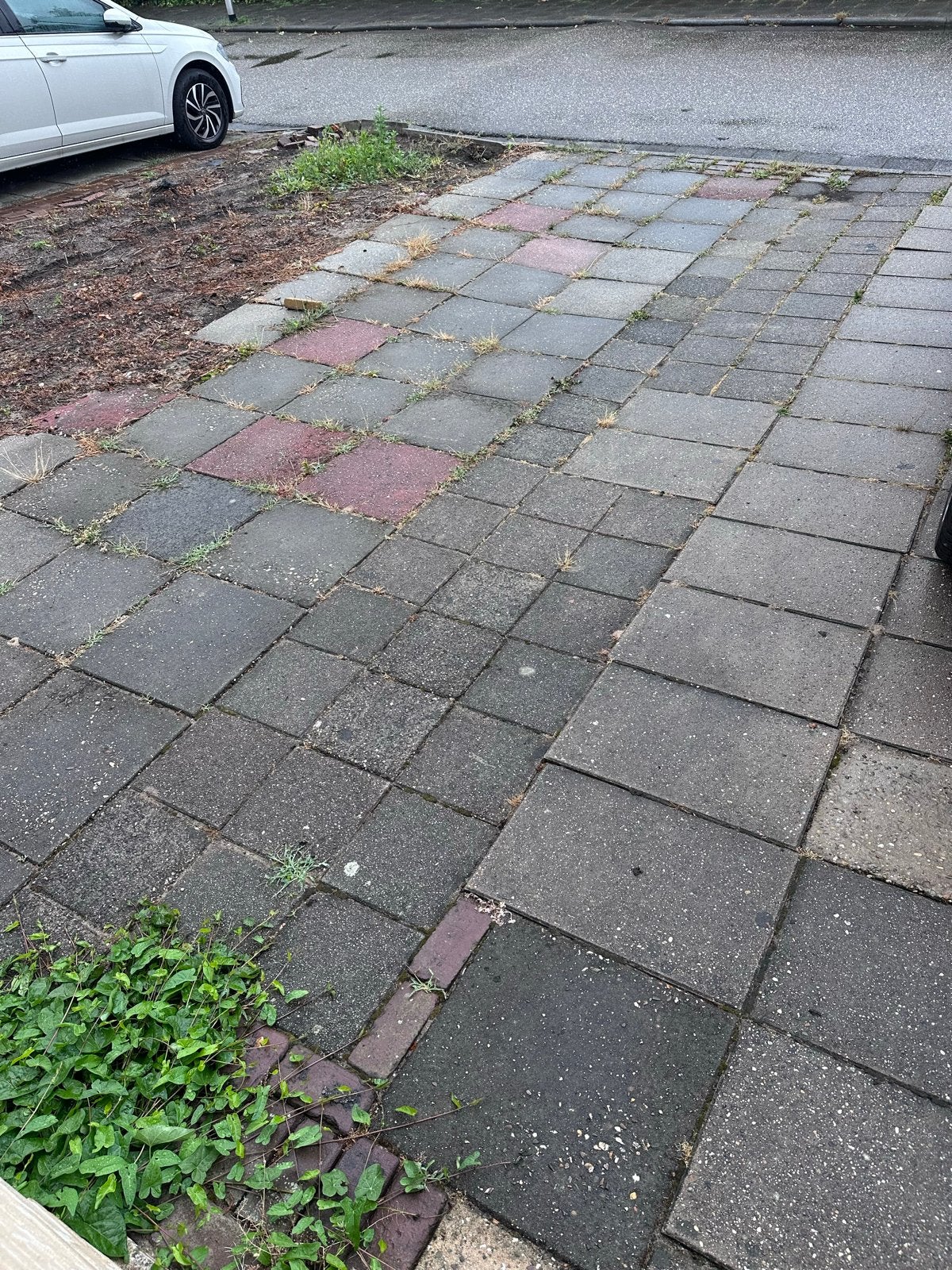 Gratis tegels Gouda tot vrijdag 3 juli ophalen, Ophalen, Gebruikt, 60 cm of meer, 10 m² of meer