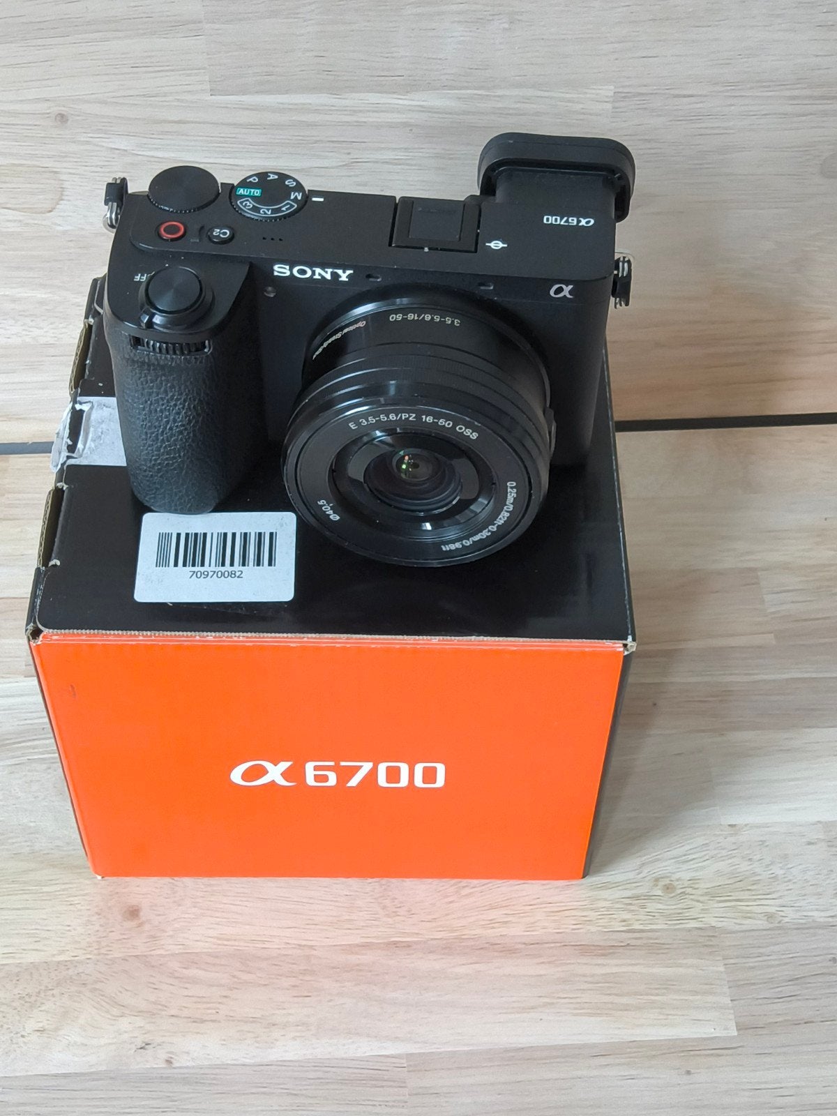 Sony Alpha 6700 (a6700) Body + Sony 16-50mm Kitlens, Bluetooth, Ophalen of Verzenden, Zo goed als nieuw, Systeemcamera