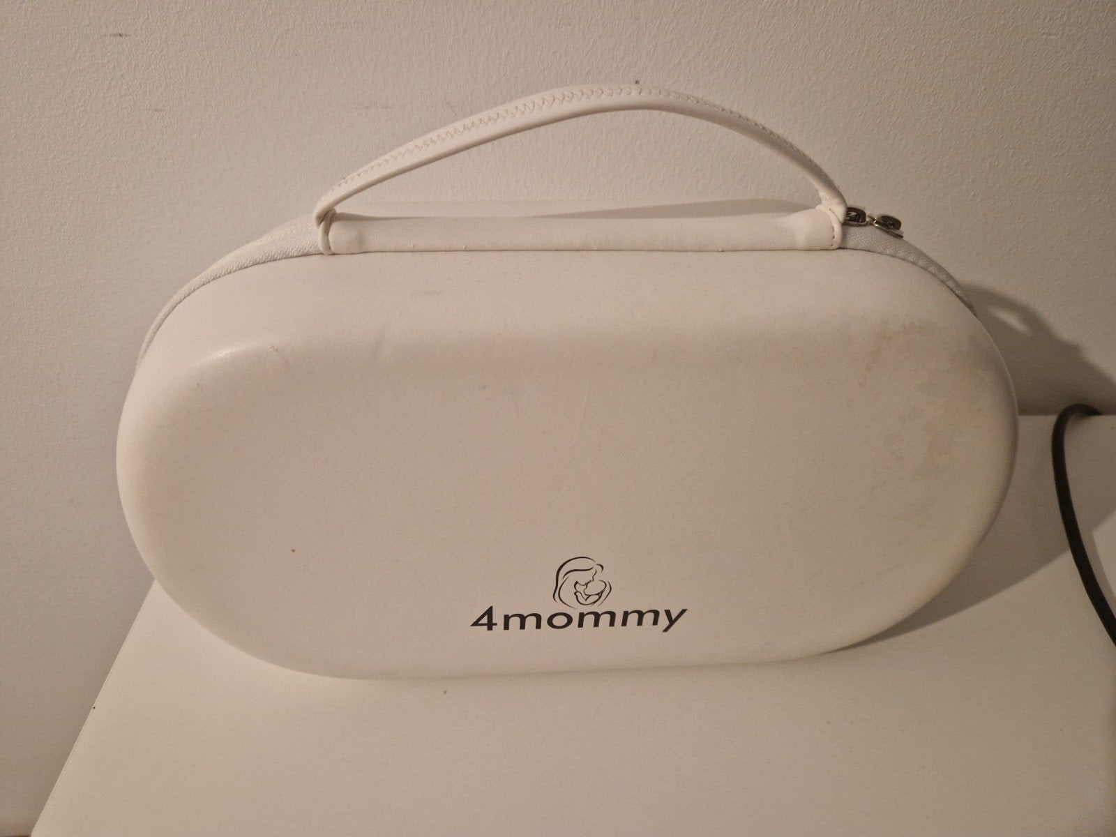4Mommy hardshell opbergcase voor draadloze dubbele kolf, Ophalen of Verzenden, Zo goed als nieuw, Draadloos, Bewaarbakje