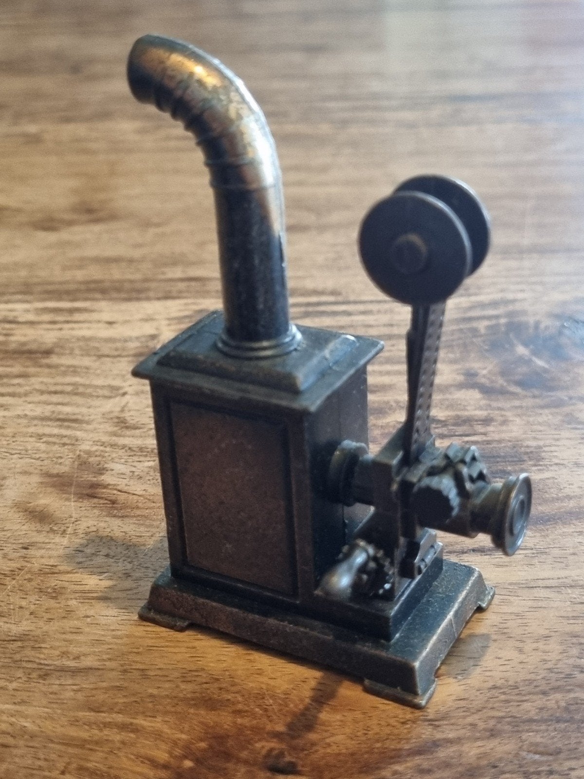 Vintage puntenslijper: Filmprojector & Kachel, Antiek en Kunst, Ophalen of Verzenden