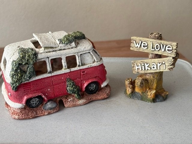 aquariumversier: Superfish Deco VW Bus + bord We love Hikari, Ophalen of Verzenden, Zo goed als nieuw, Aquariummeubel, Superfish