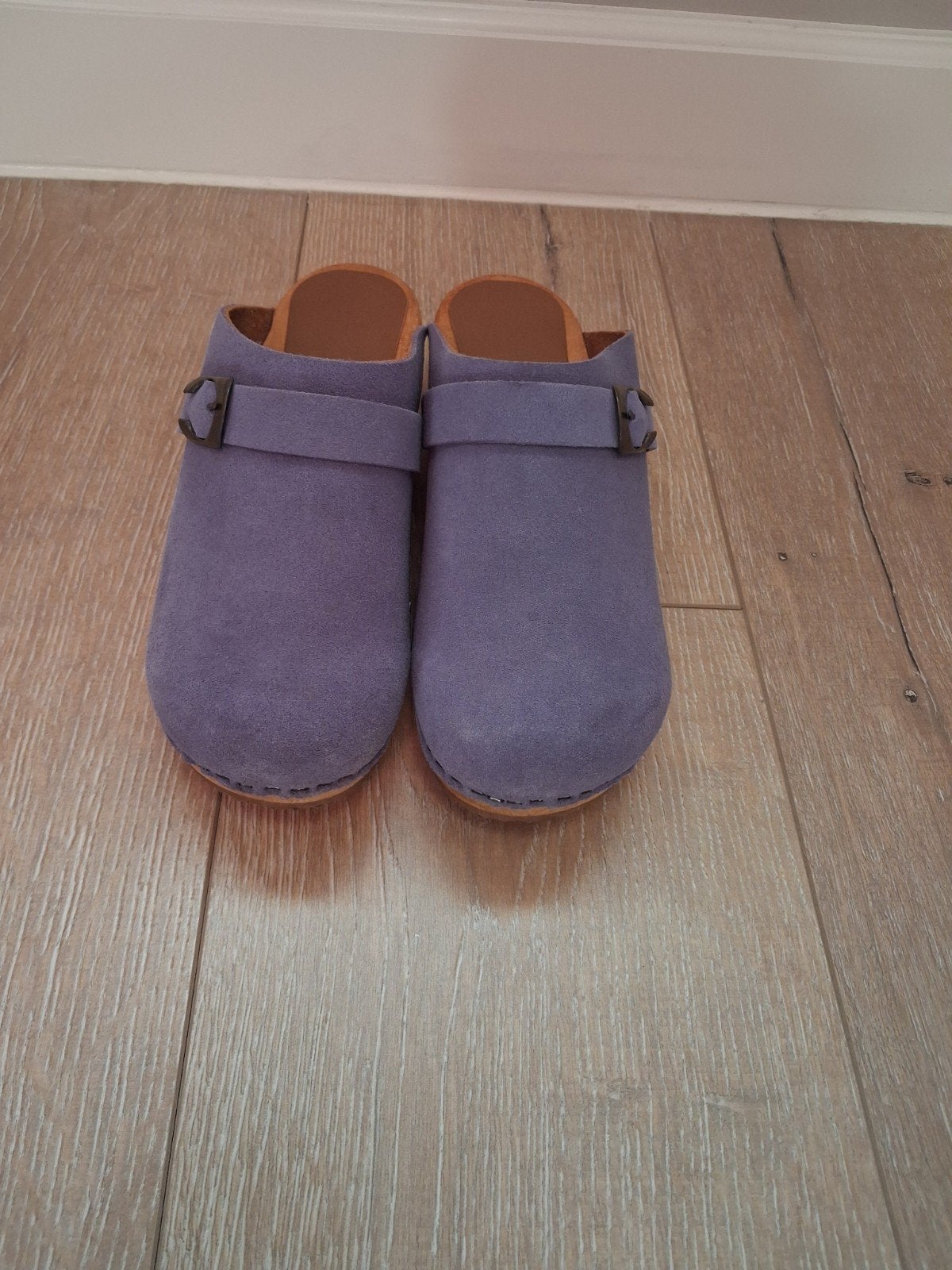 Paars suède Sanita klompen maat 38, Kleding | Dames, Schoenen, Overige kleuren, Overige typen, Nieuw, Ophalen of Verzenden