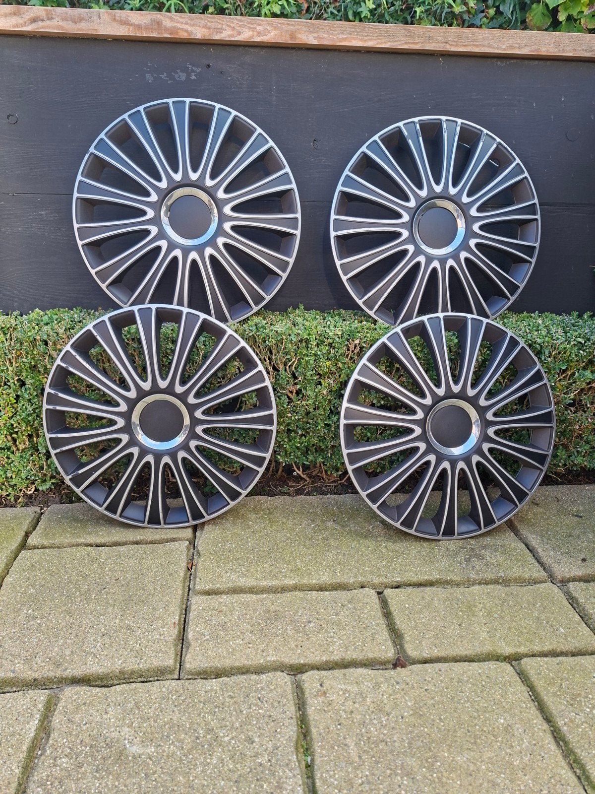 4 wieldoppen voor VW Polo 15 inch, Ophalen