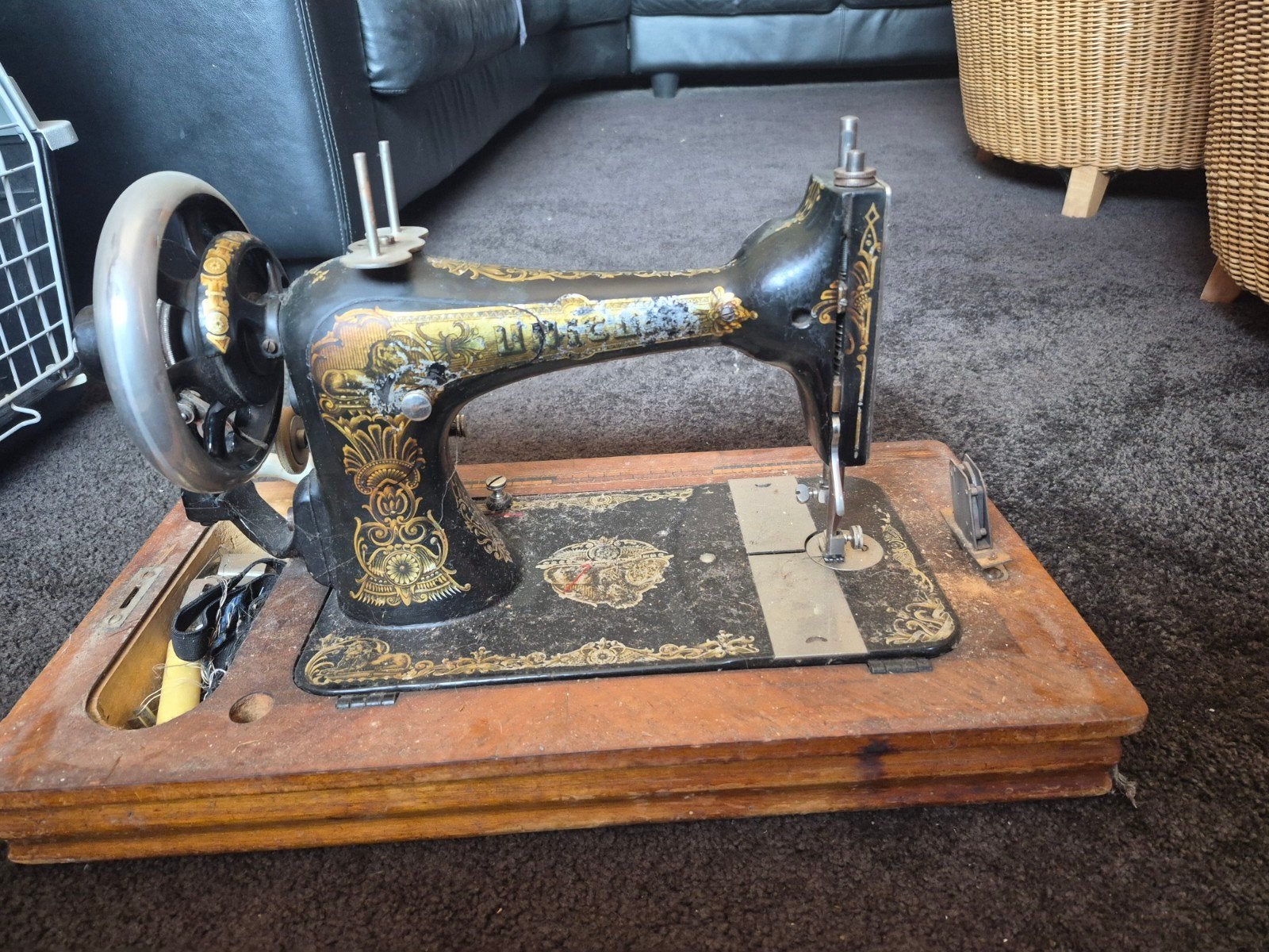 Oude naaimachine Unicum., Antiek en Kunst, Antiek | Naaimachines, Ophalen