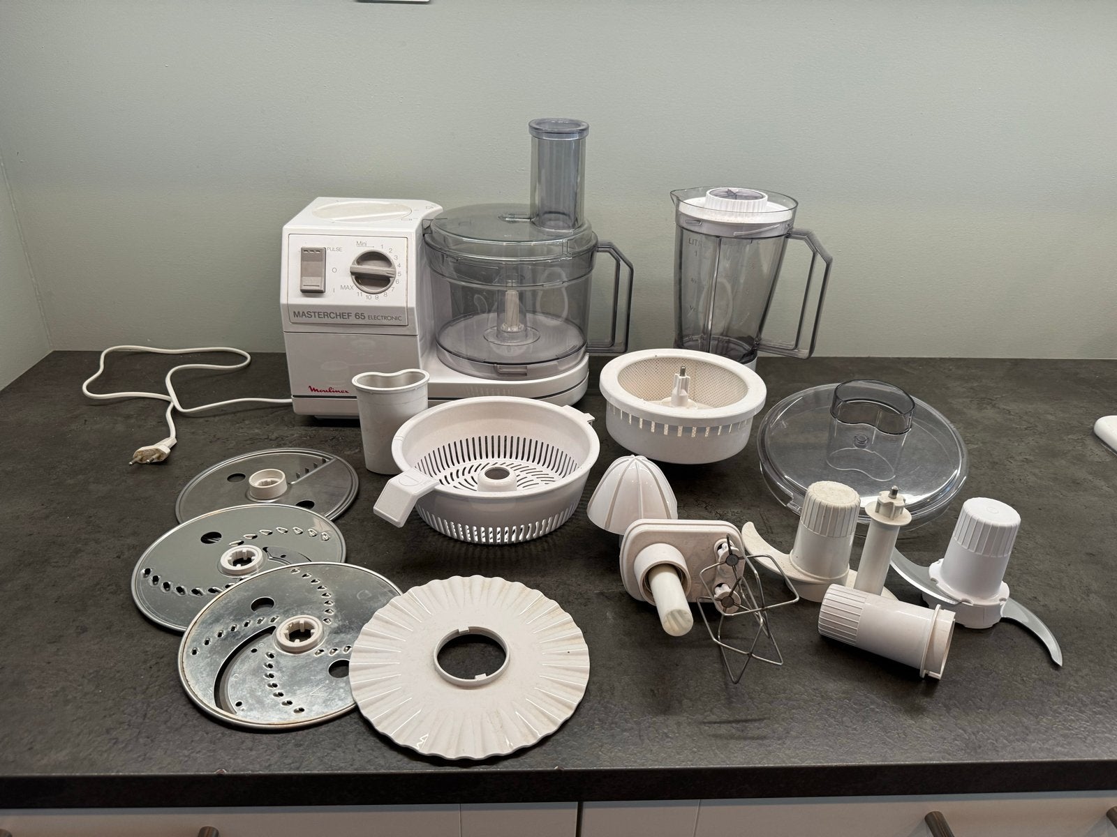 Moulinex Masterchef 65 Electronic met toebehoren, Witgoed en Apparatuur, 2 tot 3 liter, Ophalen, Gebruikt, 3 snelheden of meer
