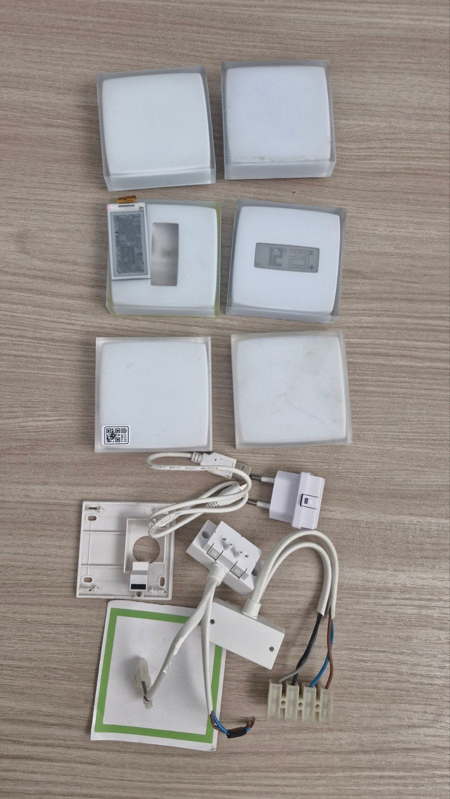 2 x Netatmo NTH01 slimme thermostaat, Ophalen of Verzenden, Slimme thermostaat, Gebruikt
