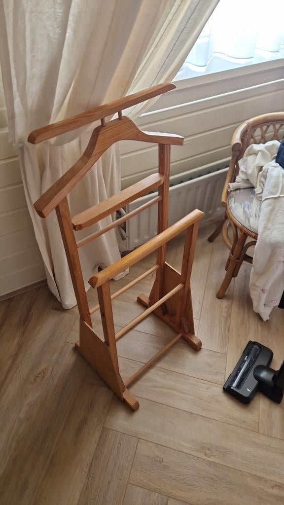 Vintage dressboy | kledingrek hout | valet stand, Ophalen, Zo goed als nieuw