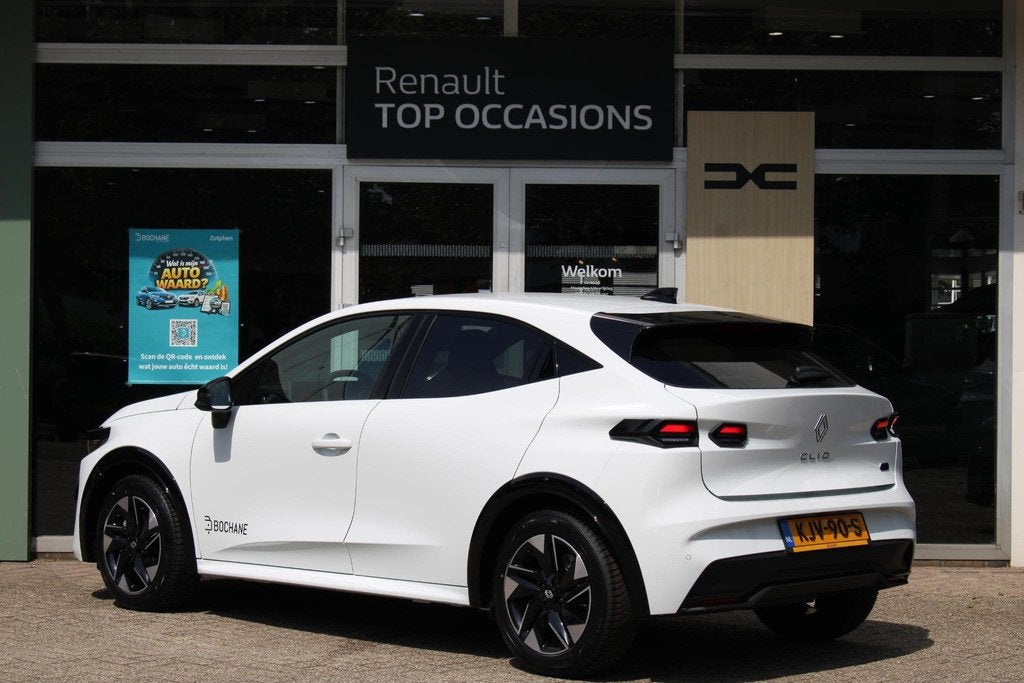 Renault Clio 1.8 Hybrid 160 techno | Nieuwe autos op voorraa, Auto's, Renault, Stof, 4 cilinders, Wit, Bedrijf