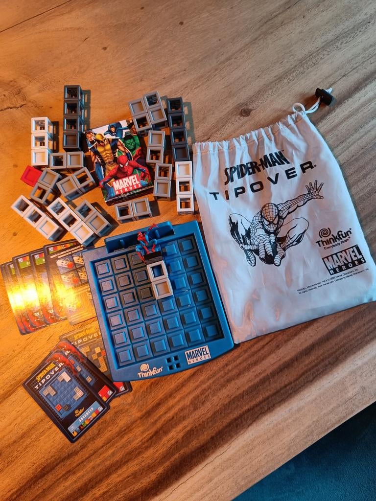 Thinkfun Spider-Man Tipover Logica Puzzelspel, Ophalen of Verzenden, Zo goed als nieuw, Rubik's of 3D-puzzel