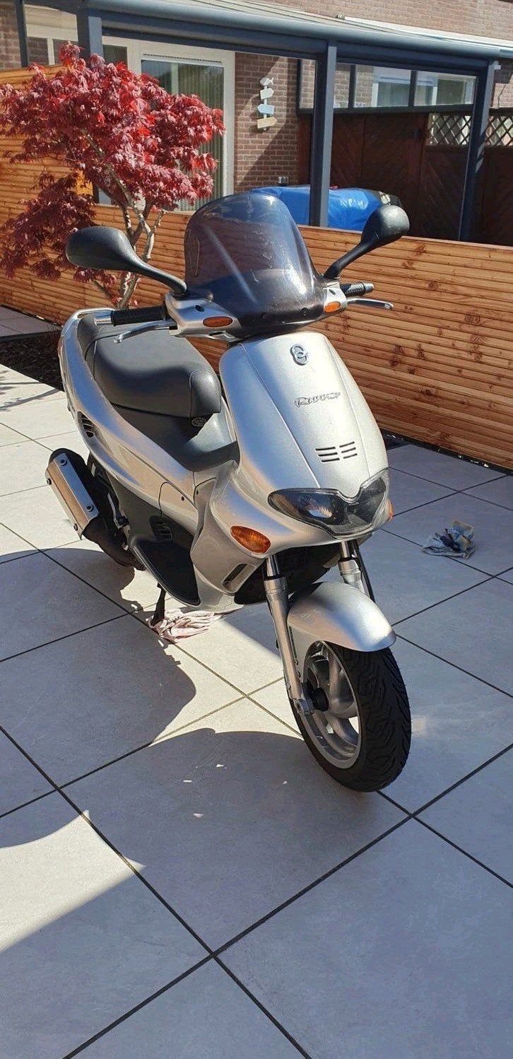 Gilera runner 180cc M08 DD 1998, Ophalen, Zo goed als nieuw, Tweetakt, Overige modellen