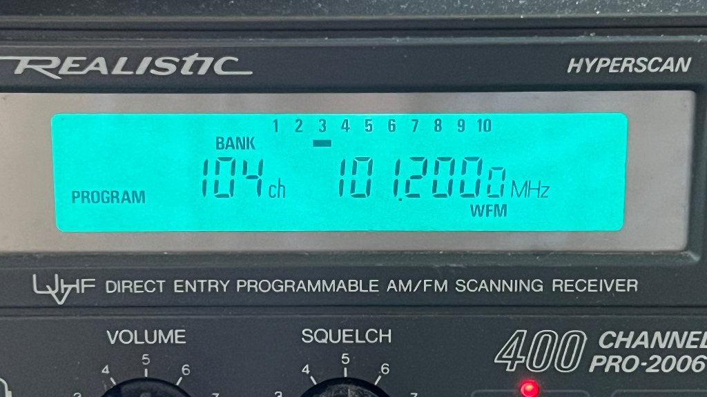 Realistic UHF-VHF ontvanger scanner PRO 2006 400 kanalen, Ophalen of Verzenden, Gebruikt, 200 tot 500 kanalen