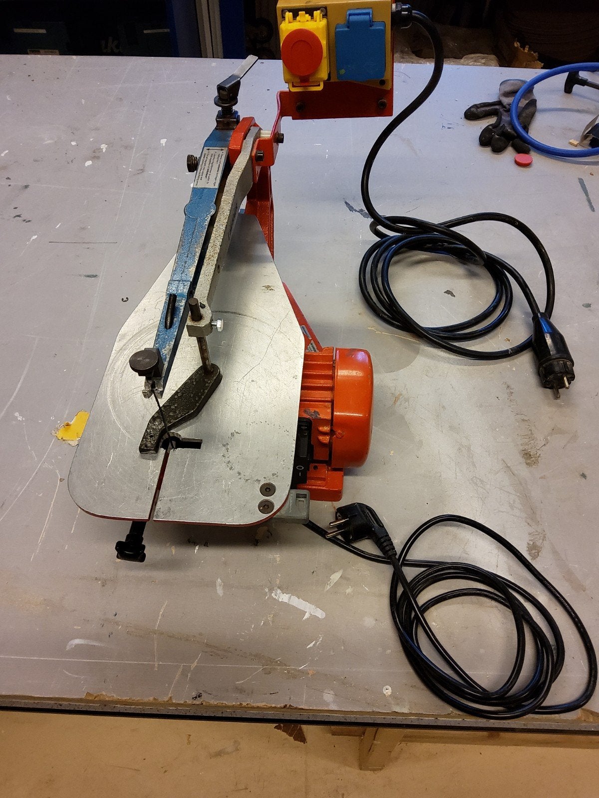 Hegner Multicut 1 figuurzaagmachine - Goed werkend, Ophalen, Gebruikt, 70 mm of meer, Hegner