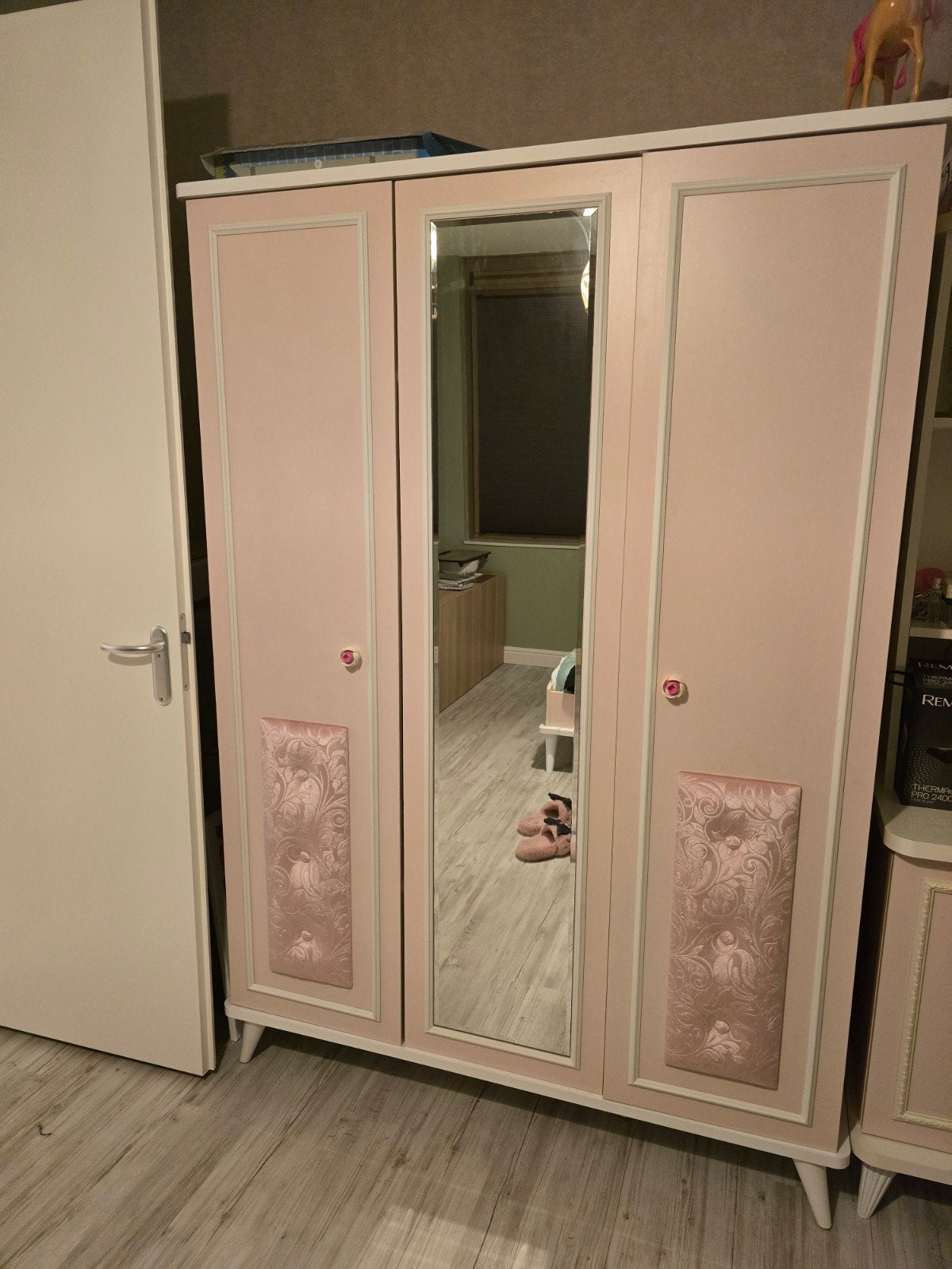 Roze Kledingkast voor Prinsessenkamer, Huis en Inrichting, Ophalen, Overige materialen, Met deur(en), Gebruikt