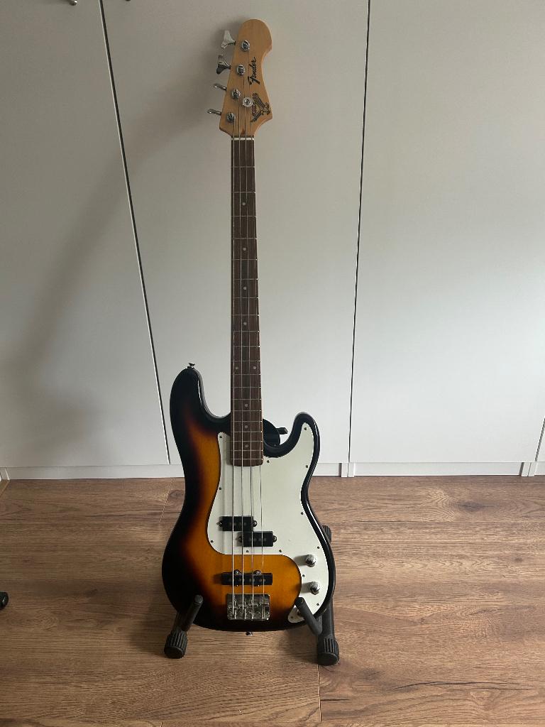Squier by Fender Telecaster Affinity Series, Muziek en Instrumenten, Ophalen, Fender, Met versterker, Zo goed als nieuw