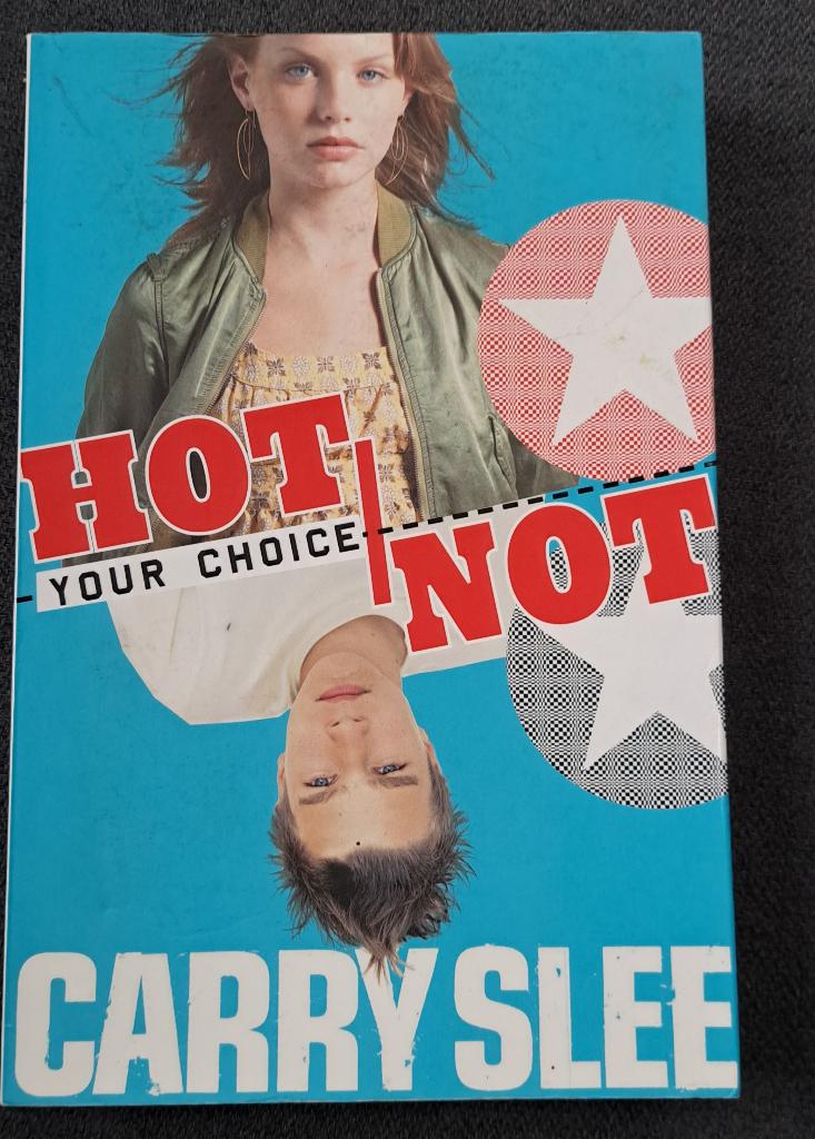 Your choice Hot or not (Carry Slee), Boeken, Kinderboeken | Jeugd | 13 jaar en ouder, Zo goed als nieuw, Ophalen of Verzenden