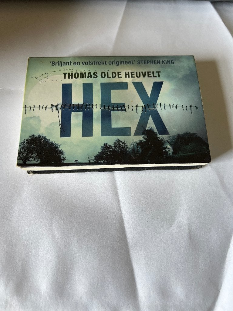 Thomas Olde Heuvelt – HEX Dwarsligger 467, Boeken, Thrillers, Ophalen of Verzenden, Gelezen, Thomas Olde Heuvelt