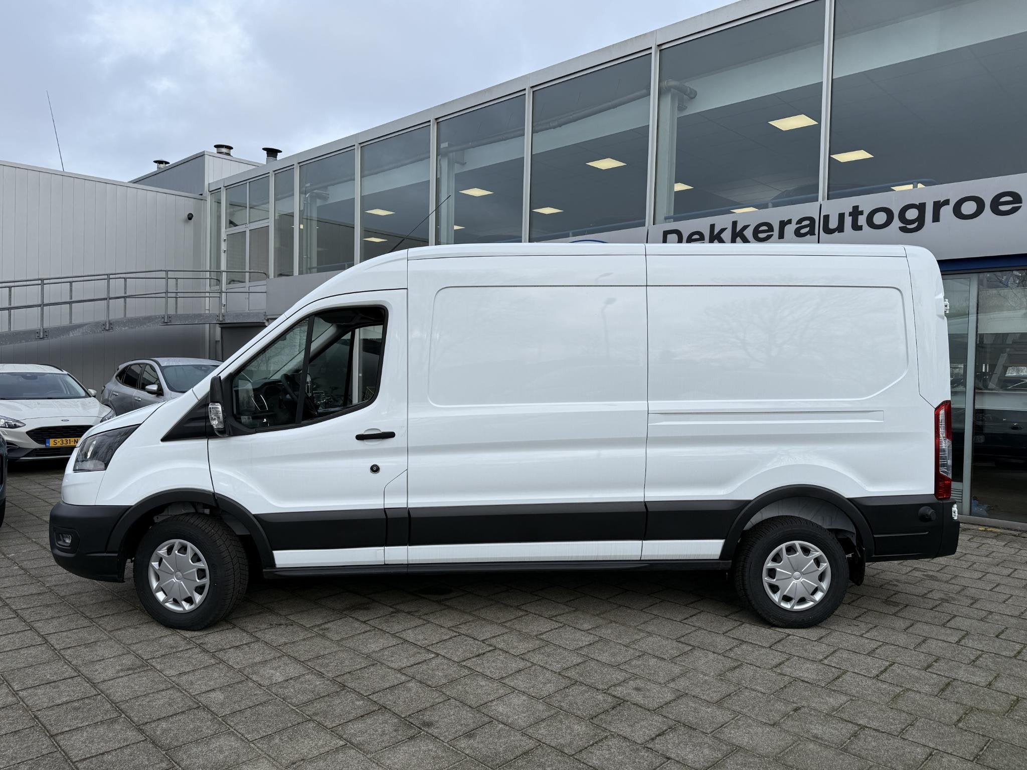 Ford Transit 350 2.0 TDCI L3H2 Trend, Voorwielaandrijving, Stof, Euro 6, 4 cilinders