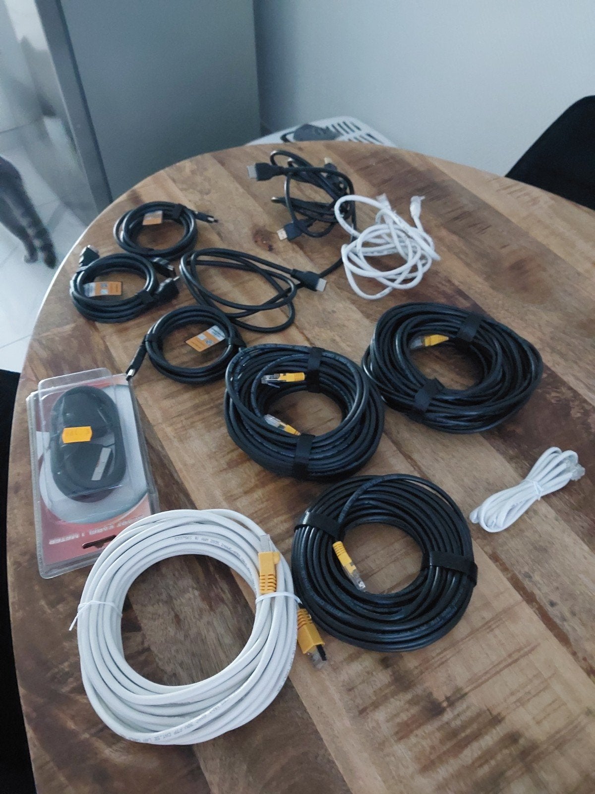 Diverse kabels: HDMI, UTP, USB en meer., Computers en Software, Pc- en Netwerkkabels, Nieuw, Ophalen
