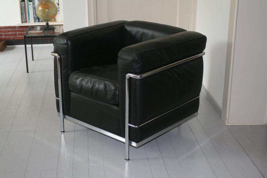 Originele le Corbusier LC2 Zwart Leren Fauteuil Cassina, Ophalen, Design Klassieker, Minder dan 75 cm, Cassina