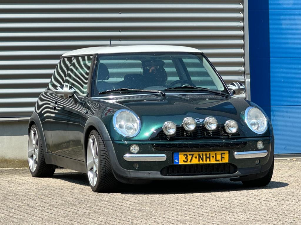 Mini 1.6 16V Cooper 2003 Groen, Auto's, Voorwielaandrijving, 15 km/l, 4 cilinders, 4 stoelen