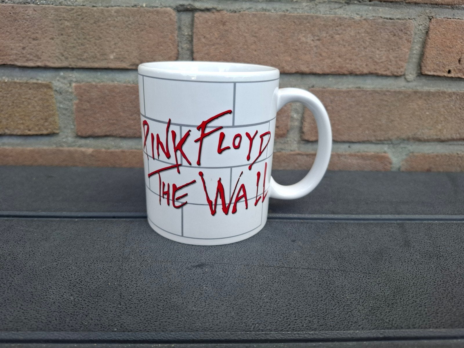 Tin Blue Limited 2008 Pink Floyd The Wall Koffiemok, Ophalen of Verzenden