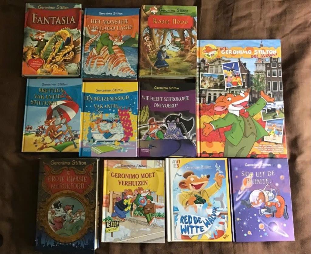 13 uitgaves Geronimo en Thea Stilton, Boeken, Ophalen of Verzenden, Zo goed als nieuw, Fictie algemeen