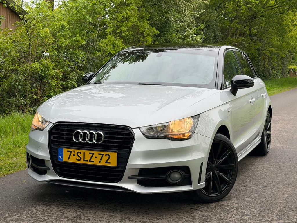 Audi A1 Sportback 1.2 TFSI Admired | S-Line + Navi + Cruise, Auto's, Audi, Voorwielaandrijving, Euro 5, Zwart, 4 cilinders
