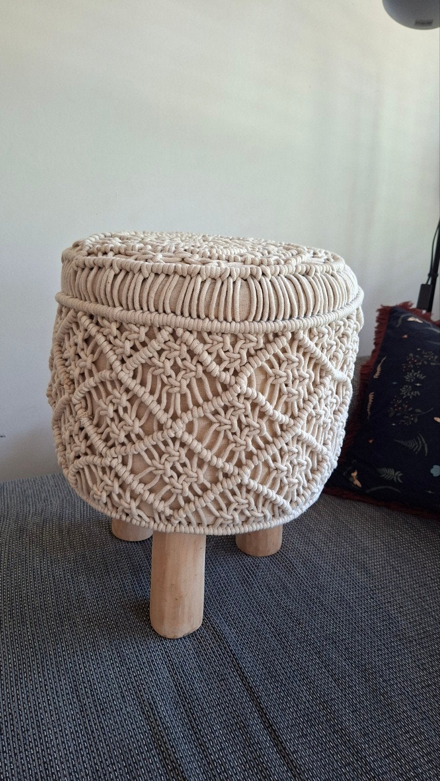 Macramé poef met houten poten, Ophalen, Hout, Minder dan 50 cm, Bohemian, Scandinavisch