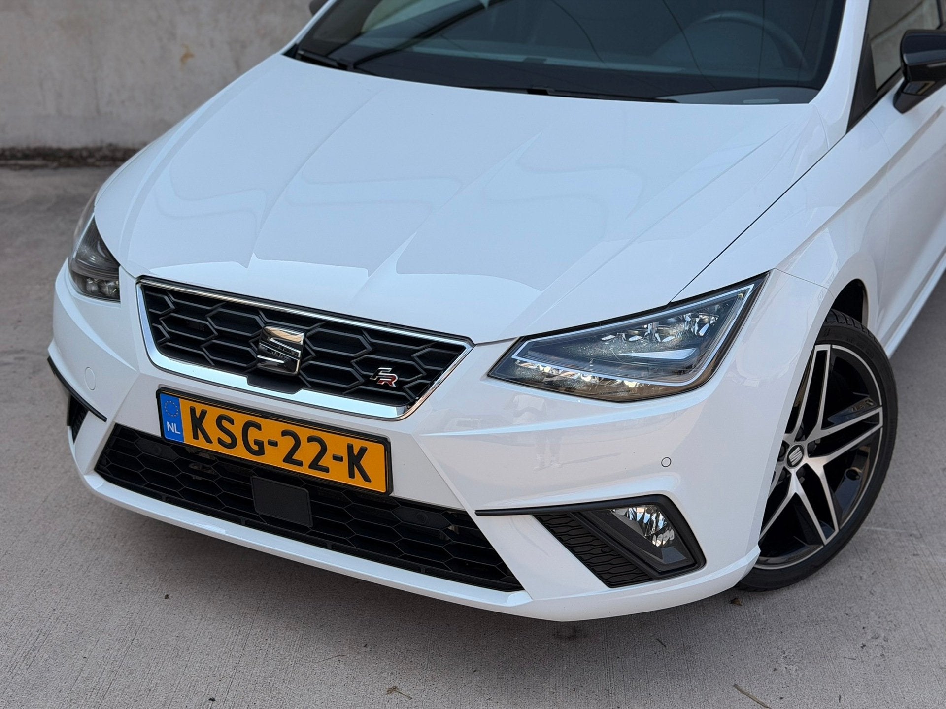 SEAT Ibiza 1.0 TSI FR Business Intense Plus Pano Virtual Cam, Gebruikt, 116 pk, Bedrijf, Handgeschakeld