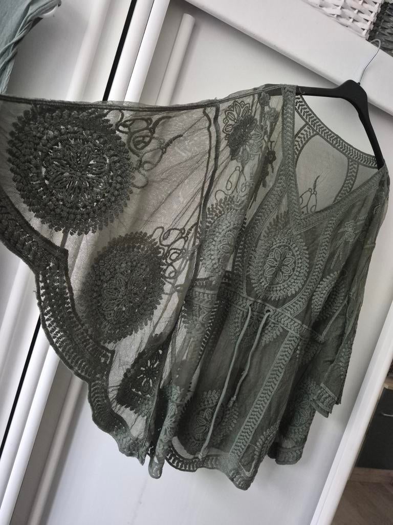 Geborduur kant oud groen slip over tuniek met wijde mouwen L, Ophalen of Verzenden, Zo goed als nieuw, Maat 42/44 (L), Groen