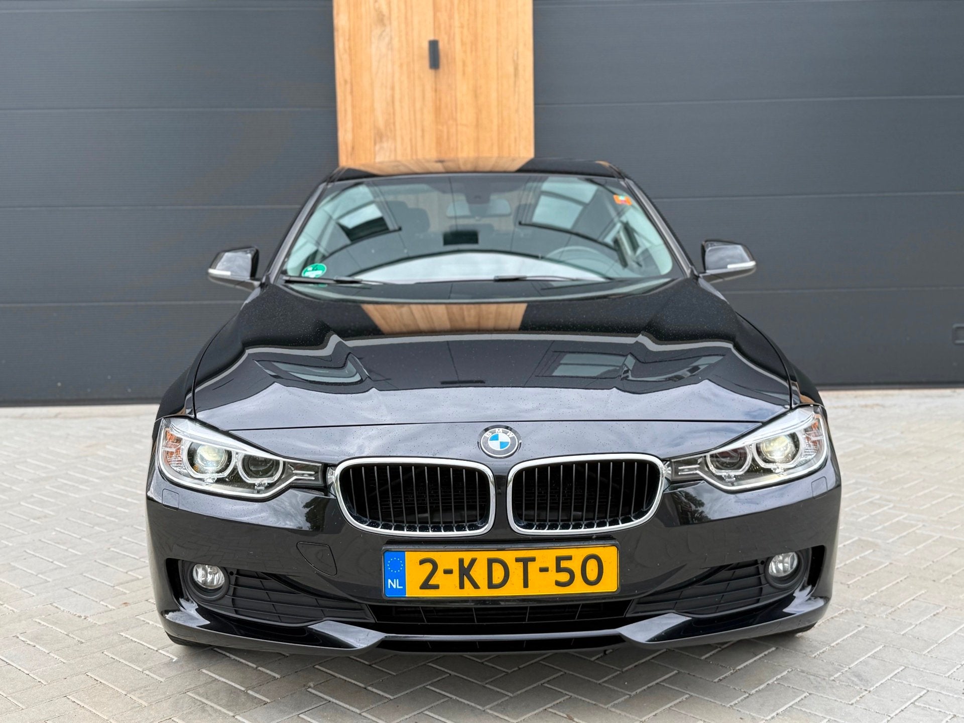 BMW 3-serie 316d Executive (bj 2013) XENON|AUTOMAAT|PARKSENS, Auto's, Automaat, Zwart, Origineel Nederlands, Bedrijf