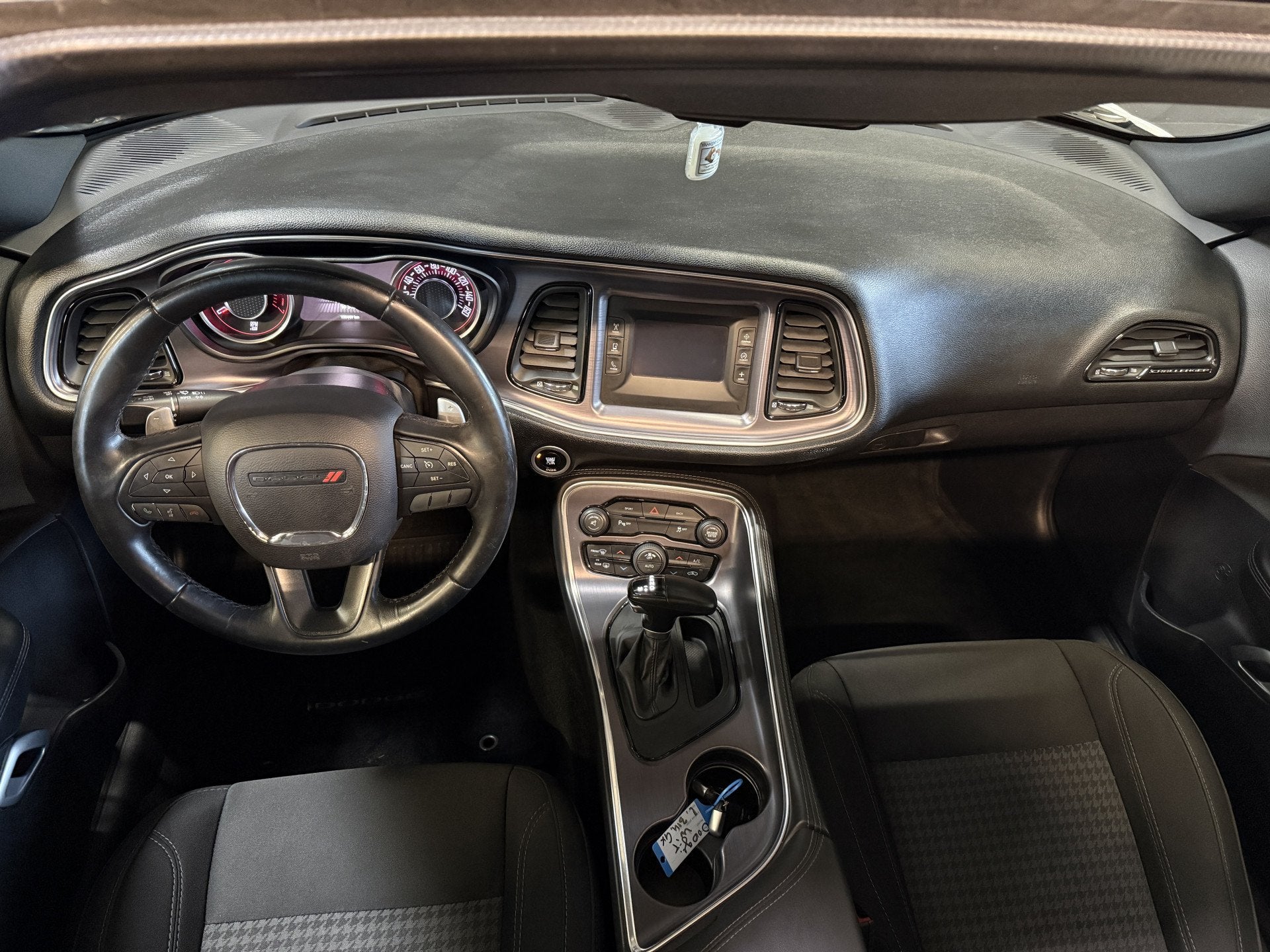 Dodge DODGE CHALLENGER 3.6 V6 | Schuifdak | Camera | Climate, Auto's, Automaat, 309 pk, Stof, Gebruikt