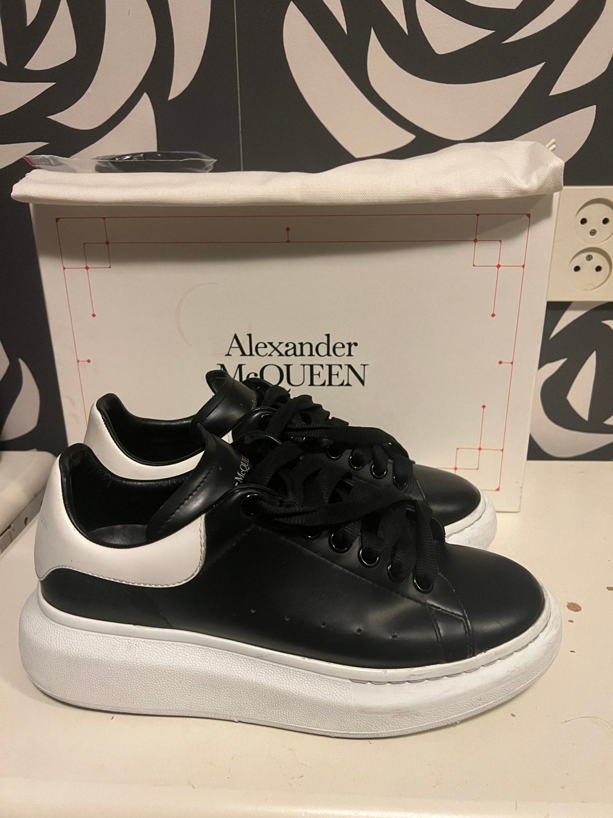 Alexander mcqueen 41 origineel, Ophalen of Verzenden, Gedragen, Zwart