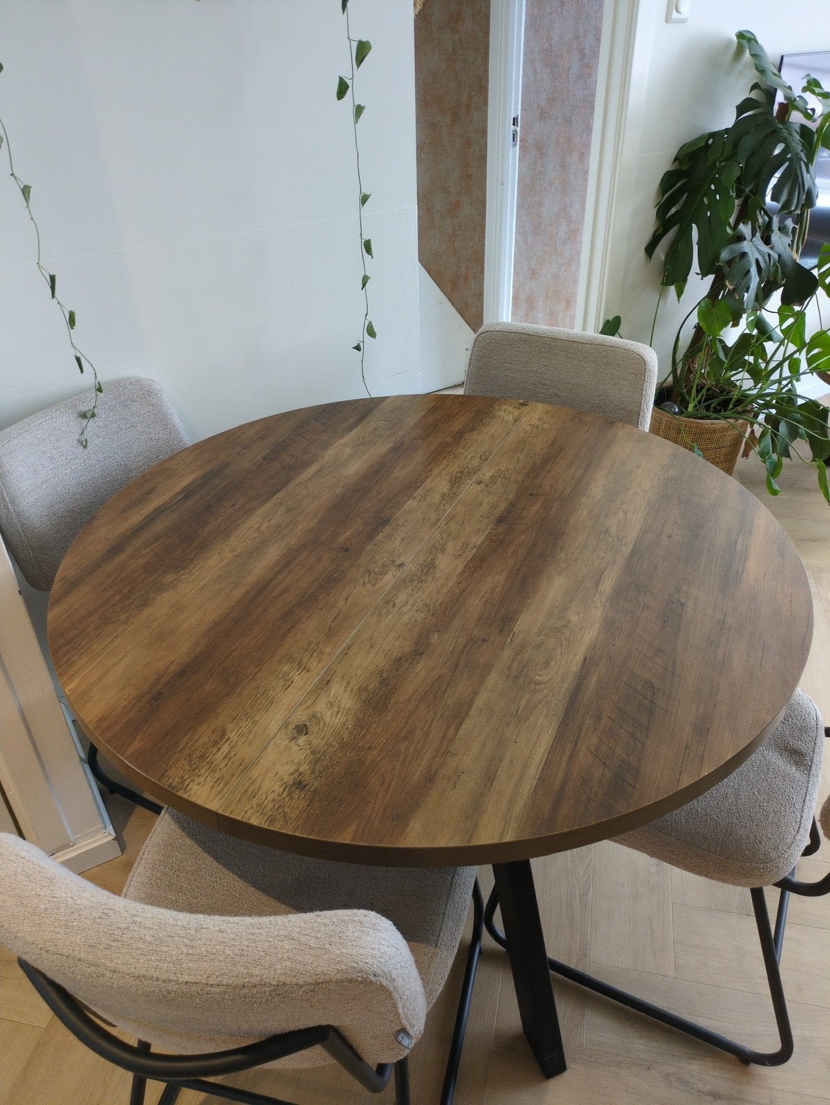 Uitschuifbare eettafel, Huis en Inrichting, Ophalen, 100 tot 150 cm, Zo goed als nieuw, 150 tot 200 cm