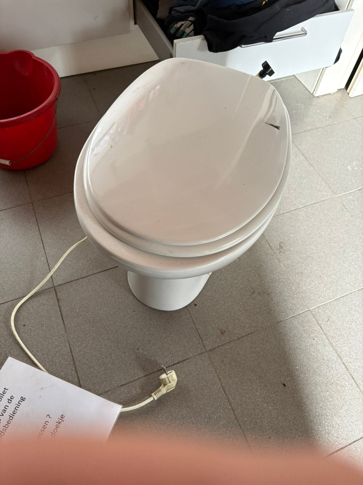 Wc met vermaler en pomp, Ophalen, Zo goed als nieuw, Toilet