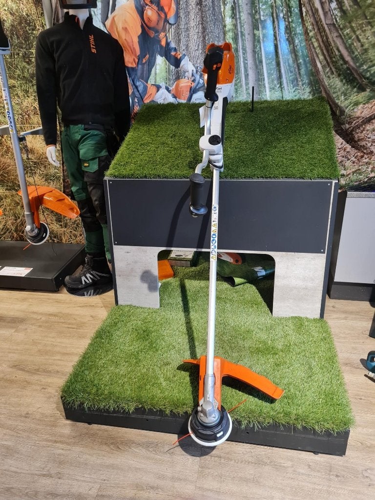 STIHL FSA 400 met garantie, Ophalen of Verzenden, Zo goed als nieuw, 30 tot 50 cm, Accu