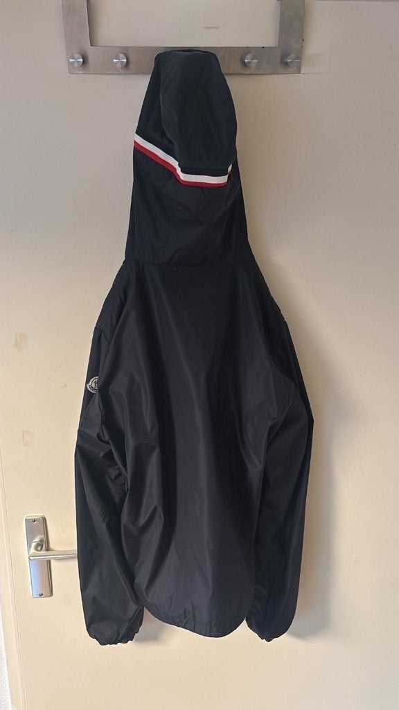 Moncler jas, Ophalen, Moncler, Zwart, Zo goed als nieuw