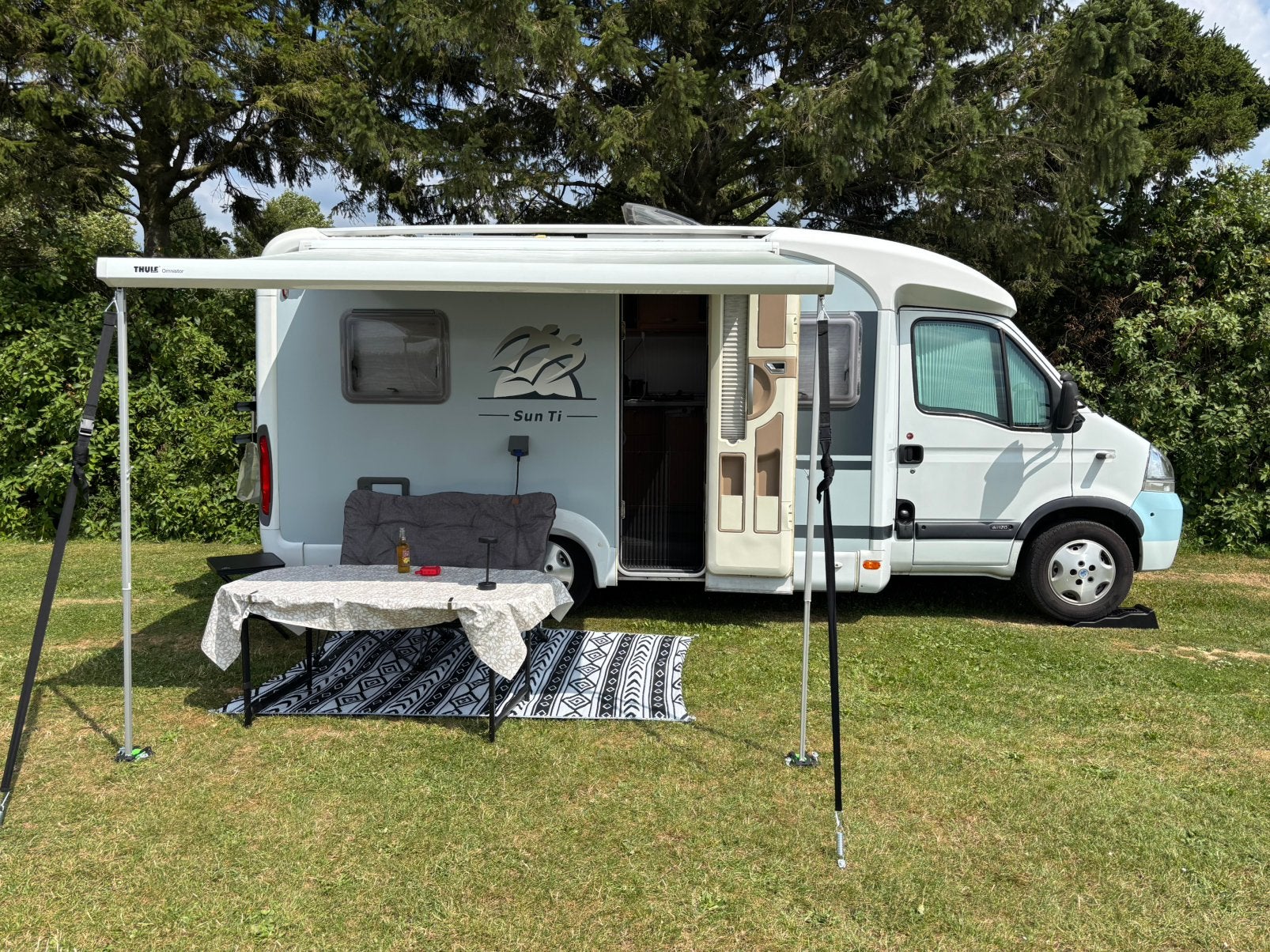 Knaus Sun Ti - Compacte en complete camper, Standaard zit, Ringverwarming, 6 tot 7 meter, Boiler