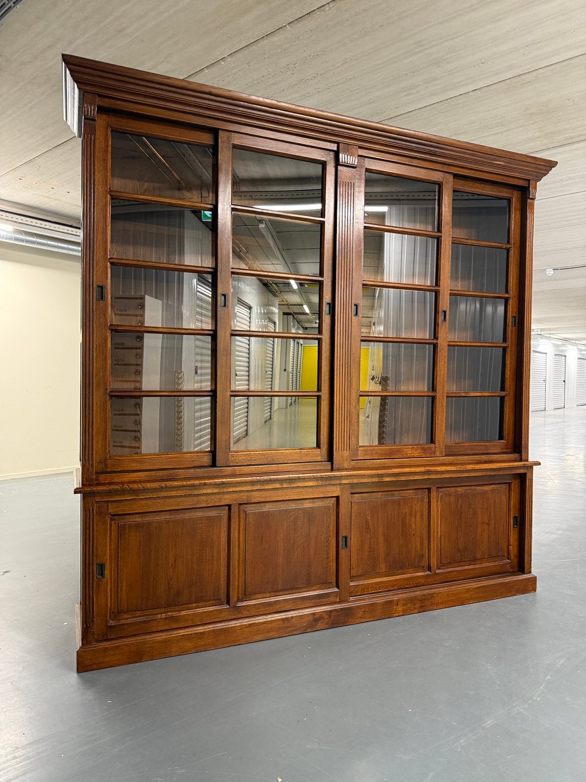 Eichholtz Bibliotheekkast | Massief Eiken #K34, Antiek en Kunst, Ophalen of Verzenden