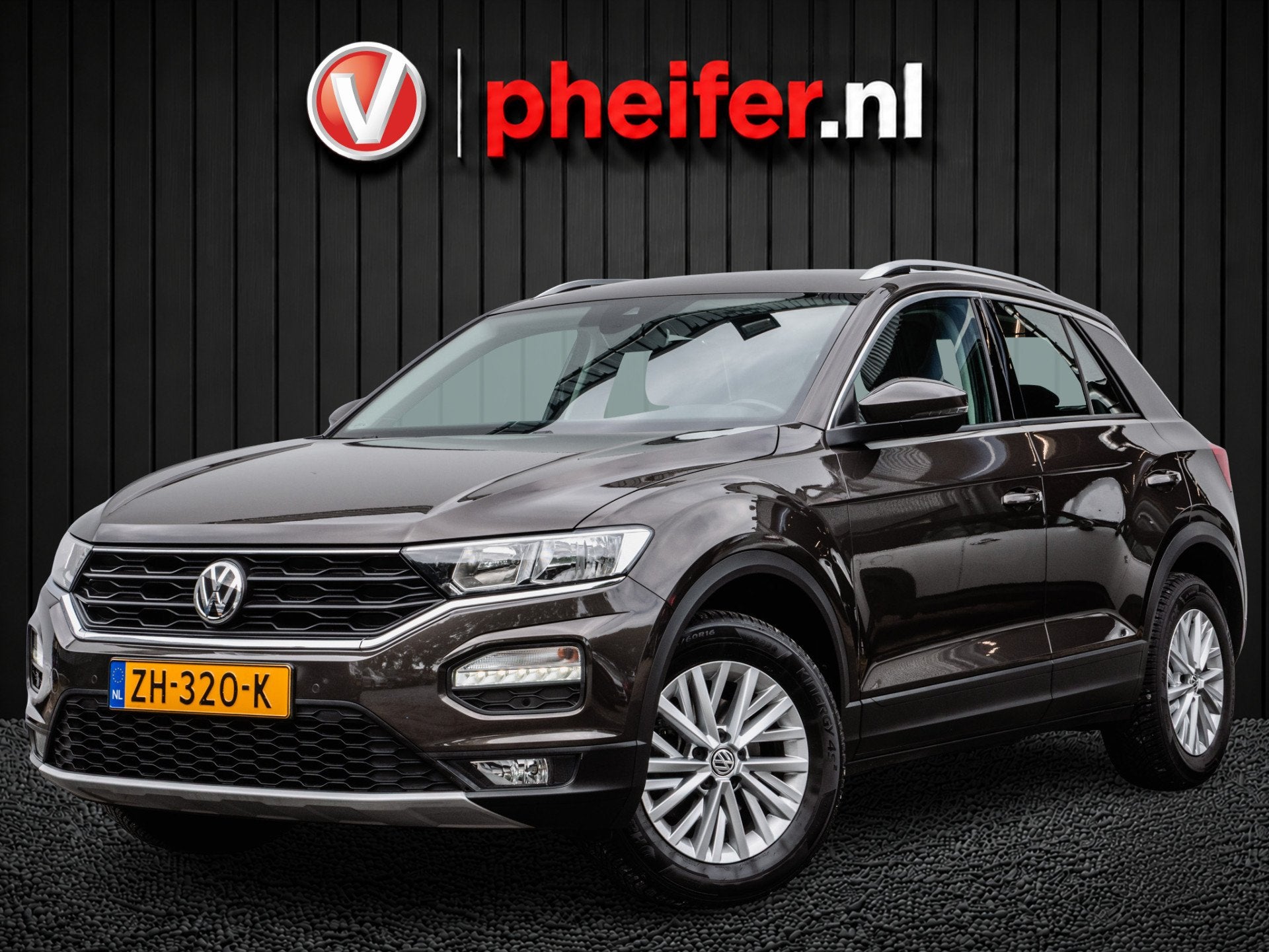Volkswagen T-Roc 1.0 TSI 116pk Style Trekhaak/ Adapt. cruise, Voorwielaandrijving, Stof, Gebruikt, 116 pk