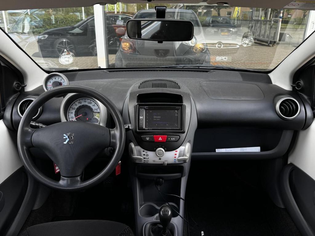 Peugeot 107 1.0-12V Urban Move|Airco|El.ramen|BT|Navi|5-drs, Auto's, Peugeot, Voorwielaandrijving, Stof, Gebruikt, Zwart