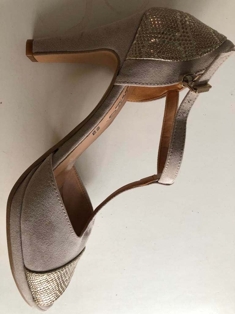 Te koop: nieuwe leren schoenen, Mare, beige, 40, Ophalen of Verzenden, Nieuw, Beige, Sneakers of Gympen