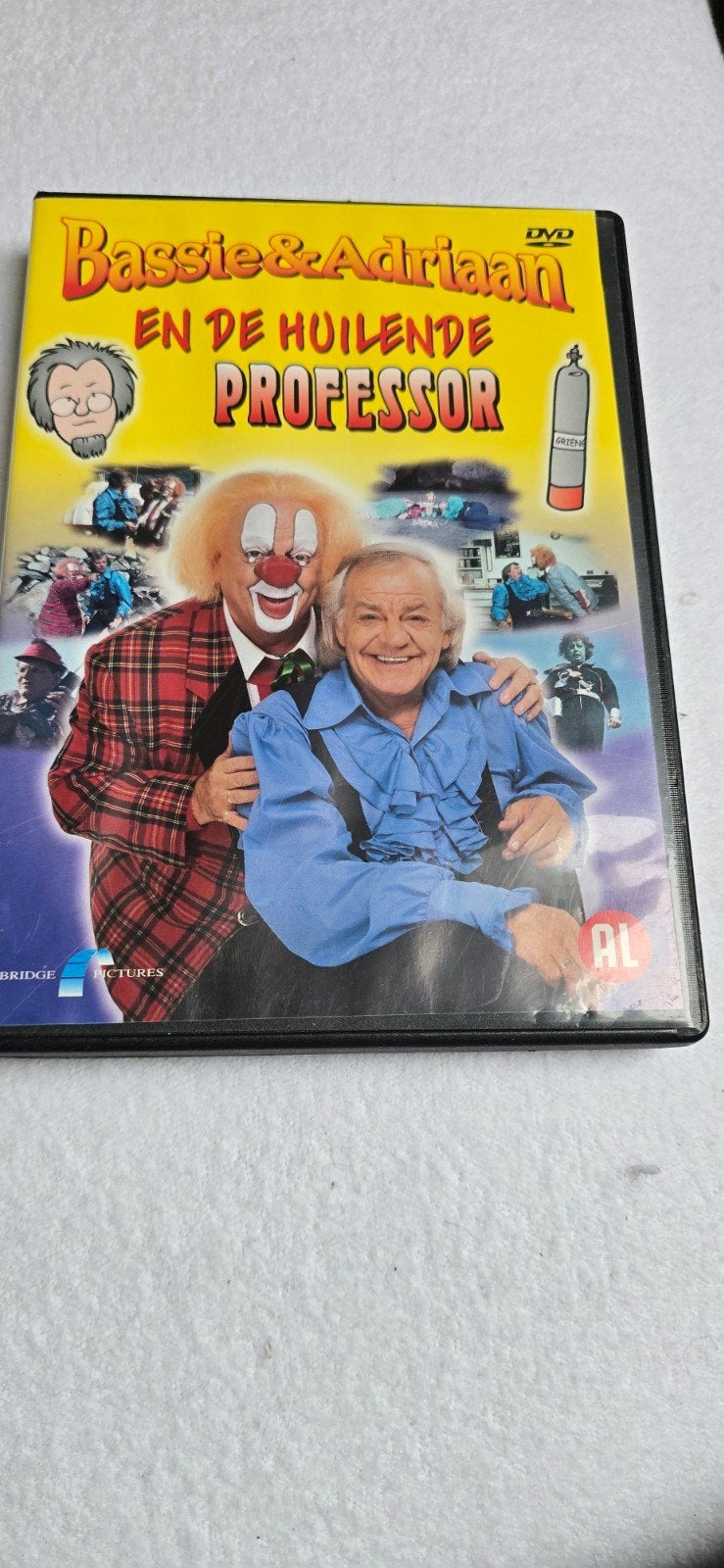 Bassie & Adriaan en de Huilende Professor DVD, Gebruikt, Alle leeftijden, Inclusief doosje, Familie